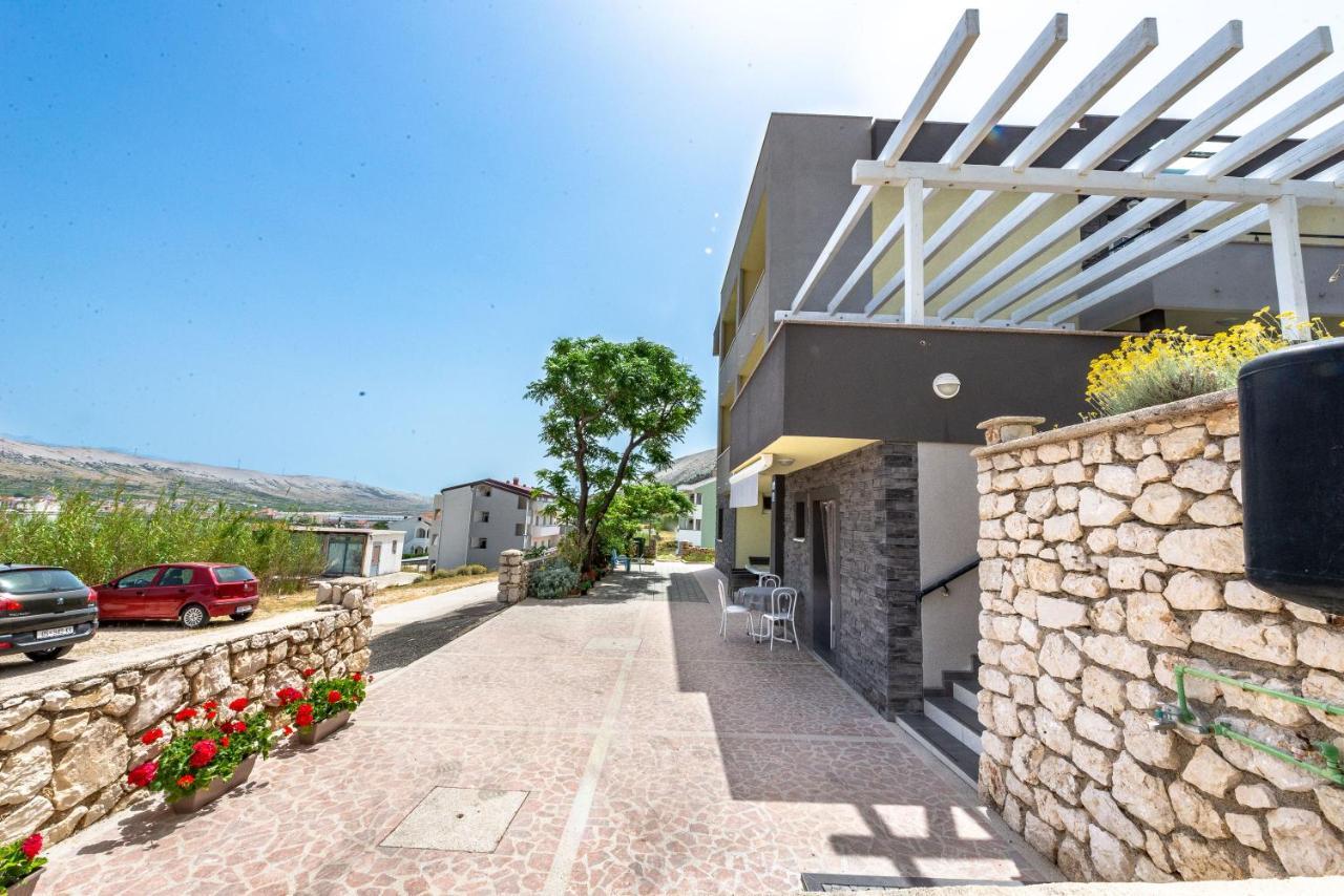 Apartments Lili Pag Town Dış mekan fotoğraf