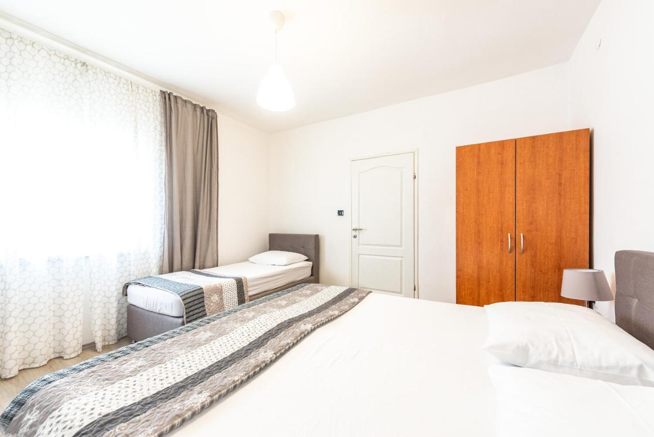 Apartments Lili Pag Town Dış mekan fotoğraf
