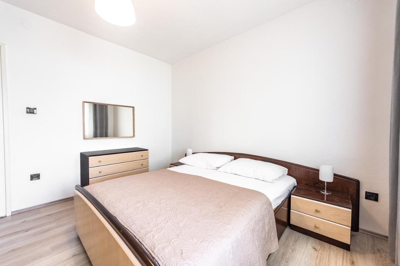 Apartments Lili Pag Town Dış mekan fotoğraf