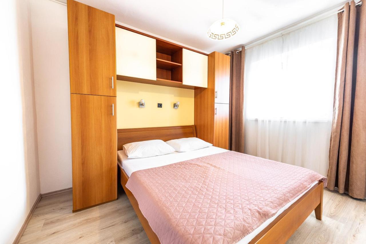 Apartments Lili Pag Town Dış mekan fotoğraf