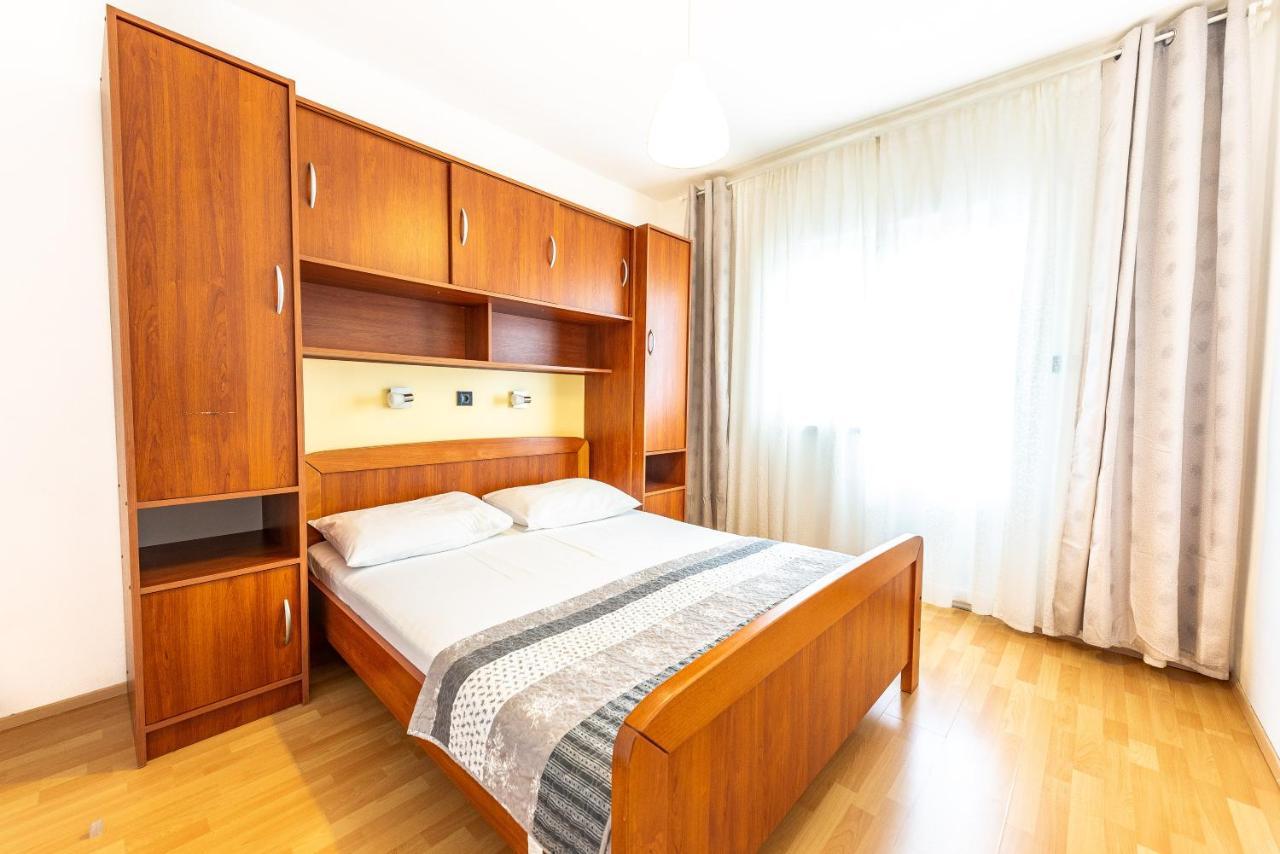 Apartments Lili Pag Town Dış mekan fotoğraf