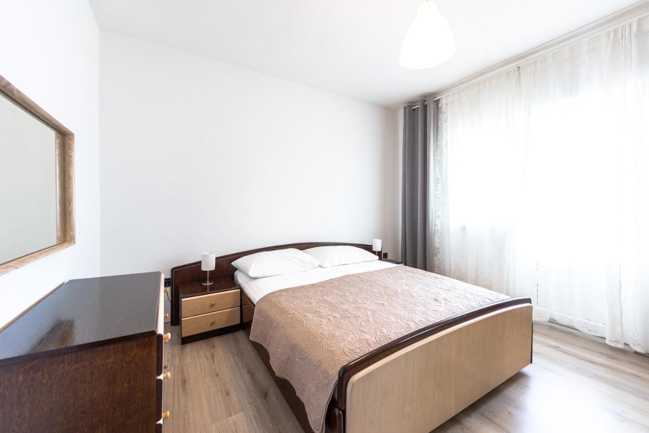 Apartments Lili Pag Town Dış mekan fotoğraf