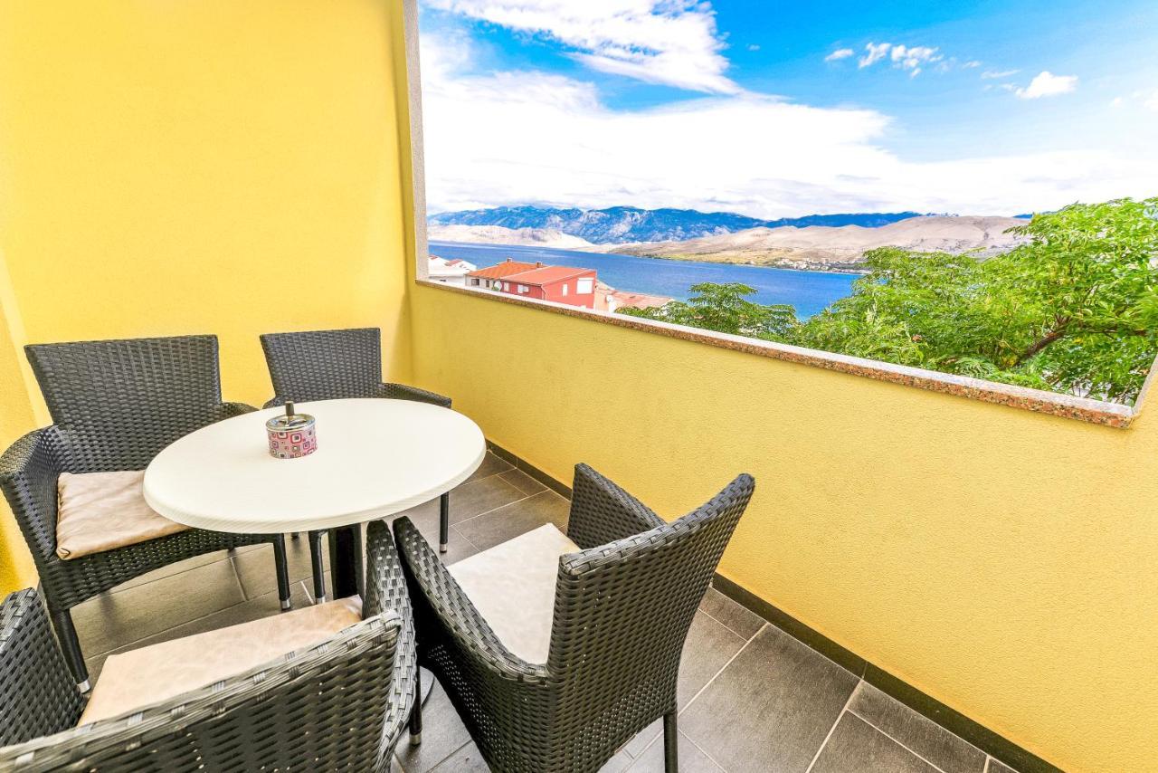 Apartments Lili Pag Town Dış mekan fotoğraf